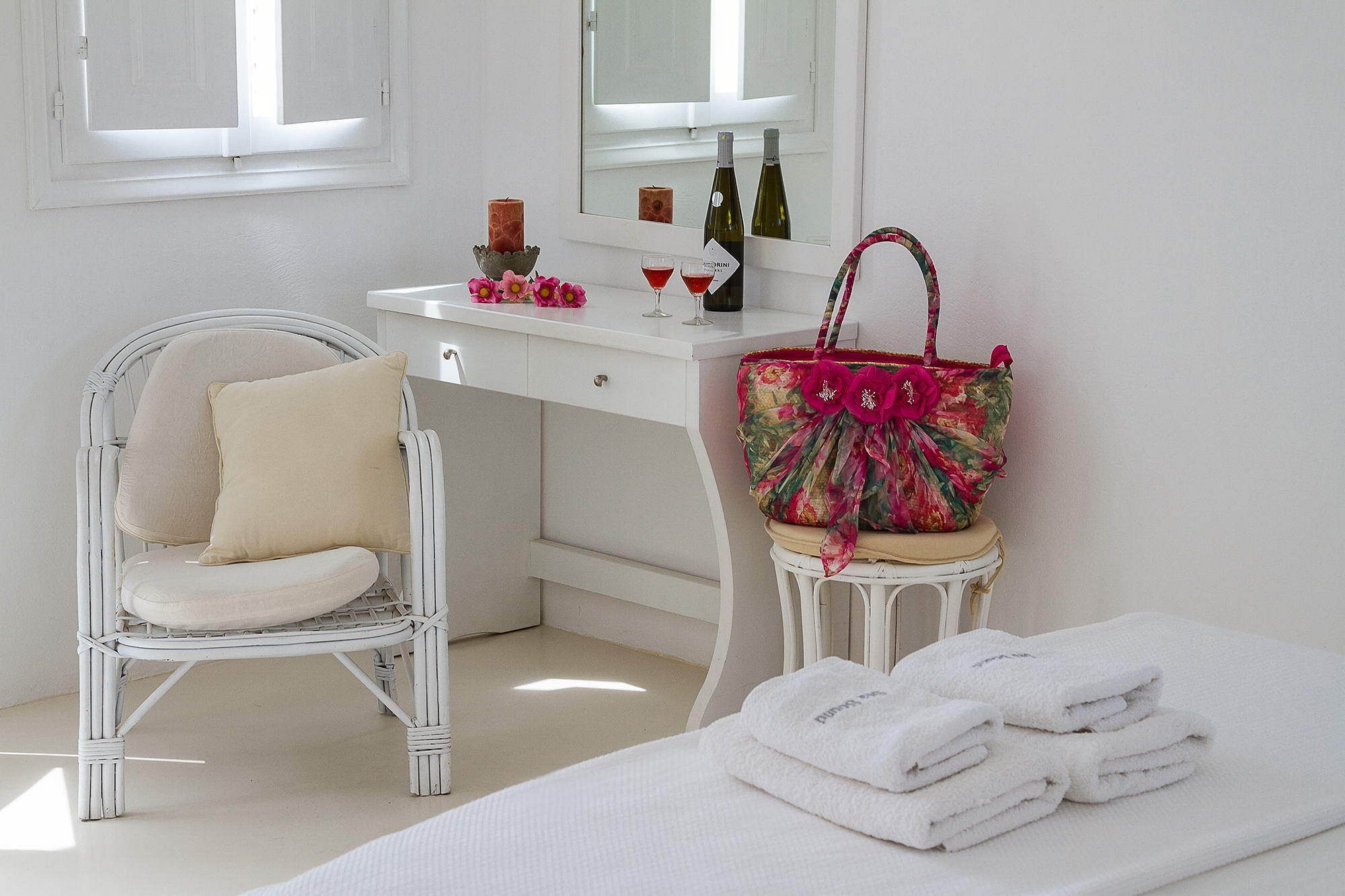 Sea Sound White Katikies 3* Exomitis (Santorini)